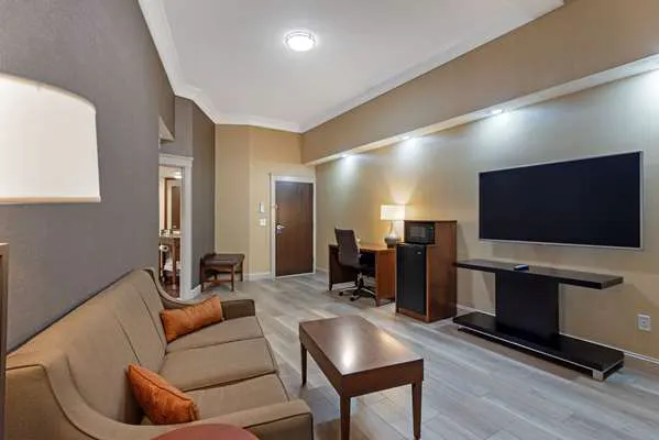 Comfort Inn 4