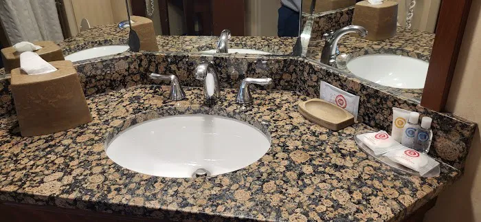 Comfort Inn 4