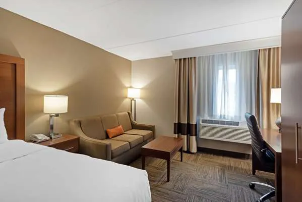 Comfort Inn 4