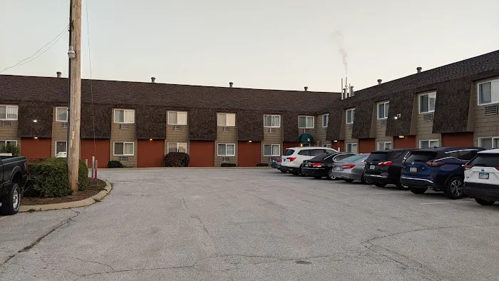 Bangor Inn & Suites 4