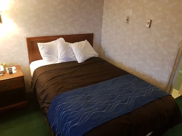 Bangor Inn & Suites 4