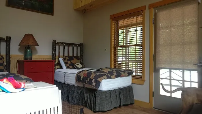Oquossoc Country Suites 5