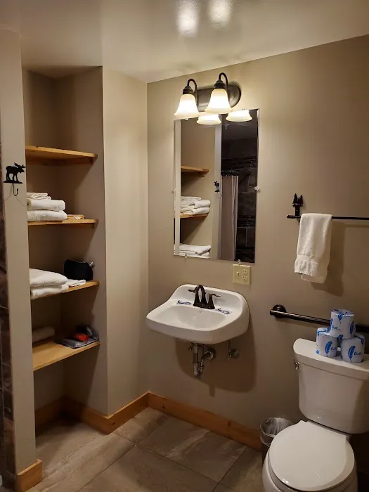 Oquossoc Country Suites 5