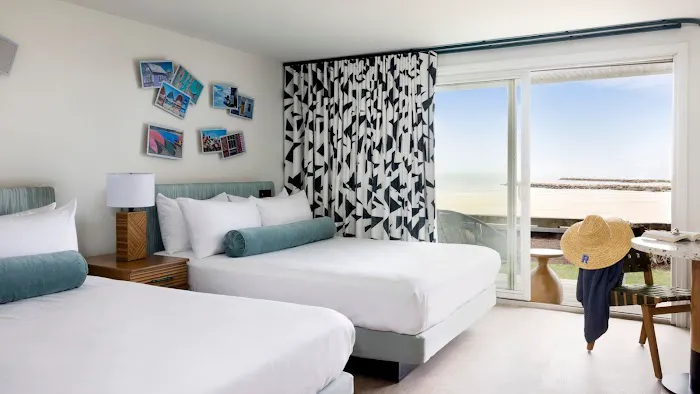 Red Jacket Beach Resort & Spa 5