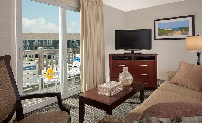 Ocean Mist Beach Hotel & Suites 5