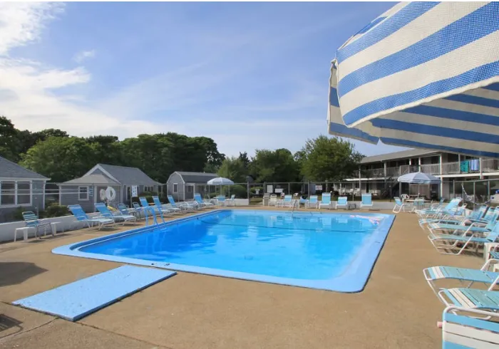 Village Green Motel 5