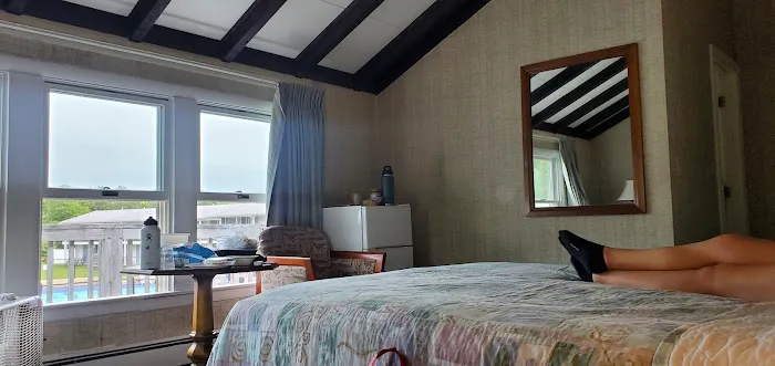 Village Green Motel 5