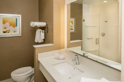 Fairfield Inn & Suites Pittsburgh North/McCandless Crossing 4