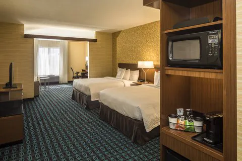 Fairfield Inn & Suites Pittsburgh North/McCandless Crossing 4