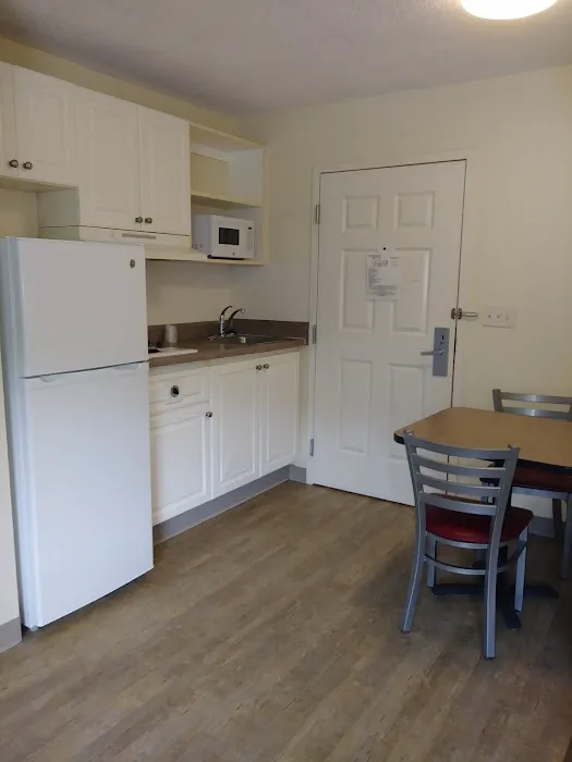 InTown Suites Extended Stay Pittsburgh PA 4