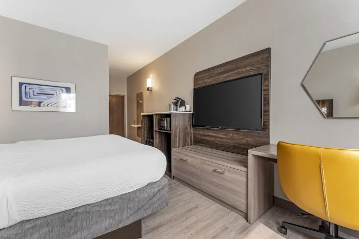 Holiday Inn Express Pittsburgh E - Waterfront Dr by IHG 4