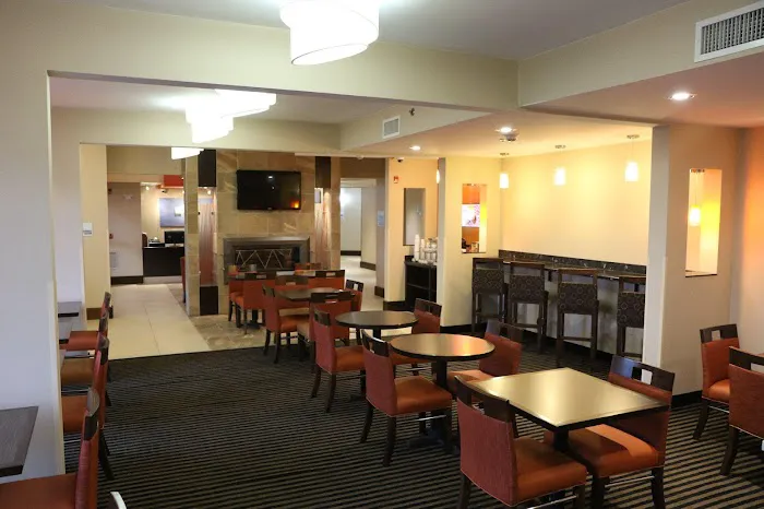 Holiday Inn Express Pittsburgh E - Waterfront Dr by IHG 4