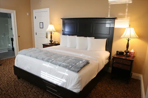 The Mansions On Fifth Luxury Hotel 5