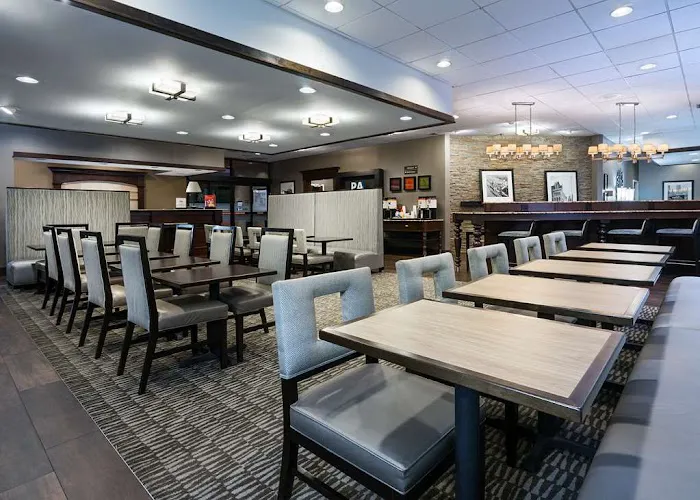 Hampton Inn Pittsburgh University/Medical Center 5