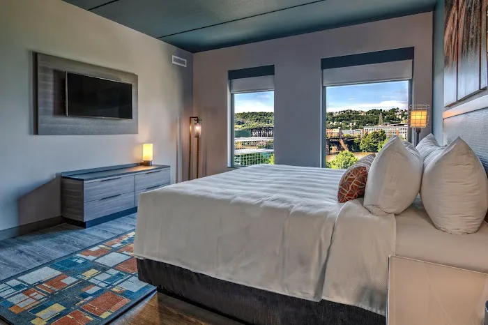 Hotel Indigo Pittsburgh University-Oakland, an IHG Hotel 5