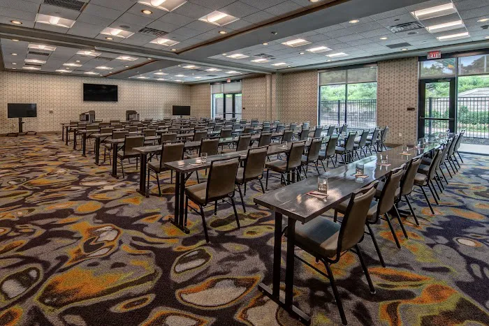Hotel Indigo Pittsburgh University-Oakland, an IHG Hotel 5