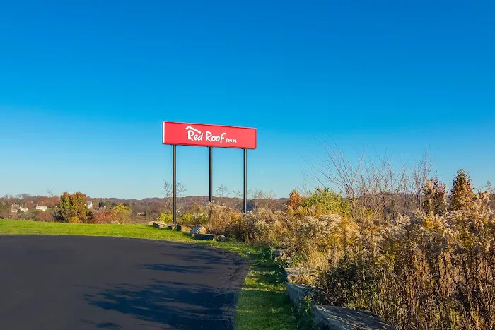 Red Roof Inn Greensburg 4