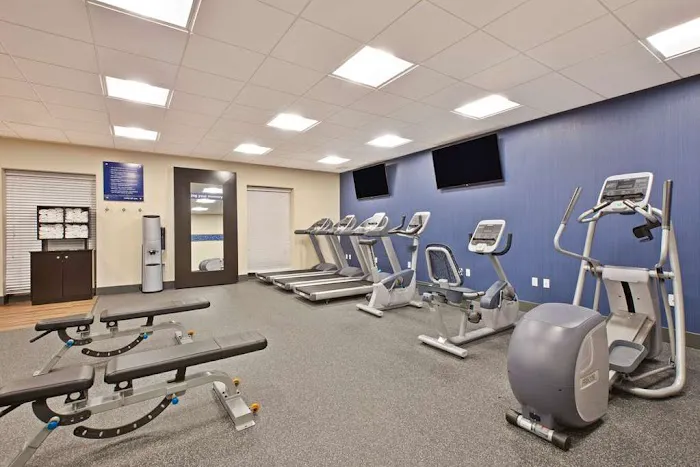 Hampton Inn & Suites North Huntingdon-Irwin 4