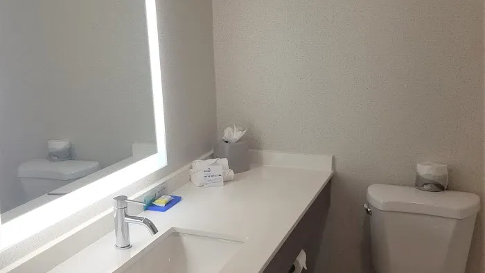 Holiday Inn Express Irwin (PA Tpk Exit 67) by IHG 4