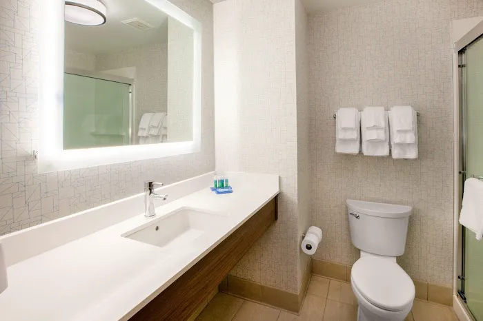 Holiday Inn Express Irwin (PA Tpk Exit 67) by IHG 4