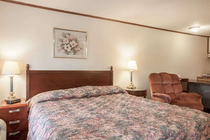 Knights Inn Greensburg 4