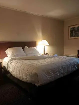 Baymont by Wyndham Youngstown 4