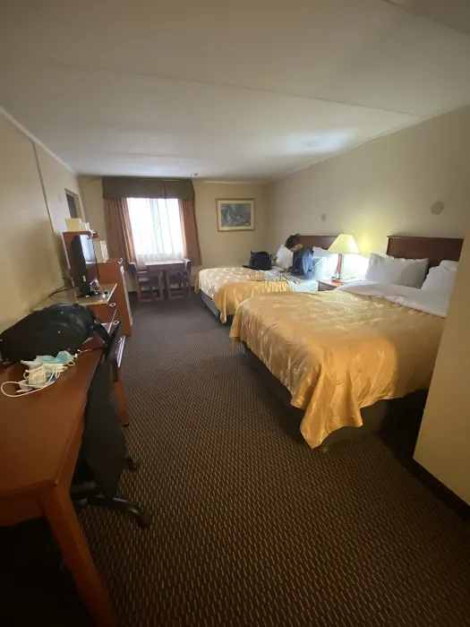 Baymont by Wyndham Youngstown 4