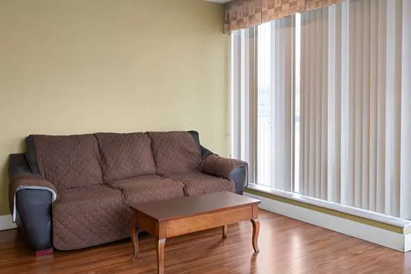 Super 8 by Wyndham Youngstown/Girard 4