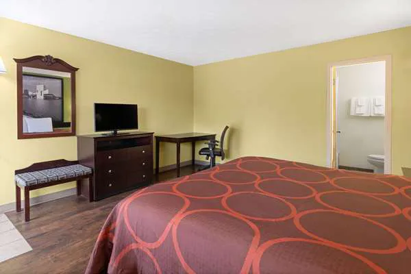 Super 8 by Wyndham Youngstown/Girard 4
