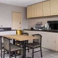 Super 8 by Wyndham Youngstown/Girard ico