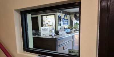 Days Inn & Suites by Wyndham Youngstown / Girard Ohio