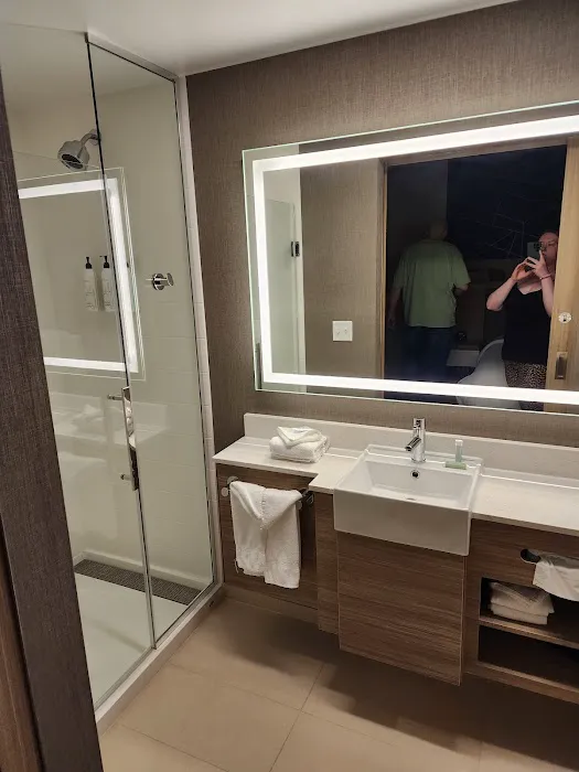 SpringHill Suites Canfield 5