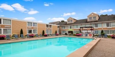 Best Western Merry Manor Inn