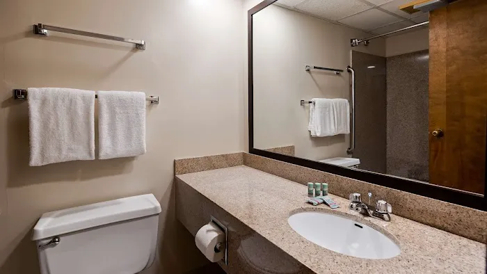 Best Western Merry Manor Inn 4
