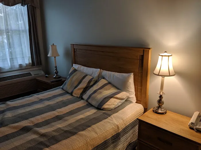 Colonels Suites 5