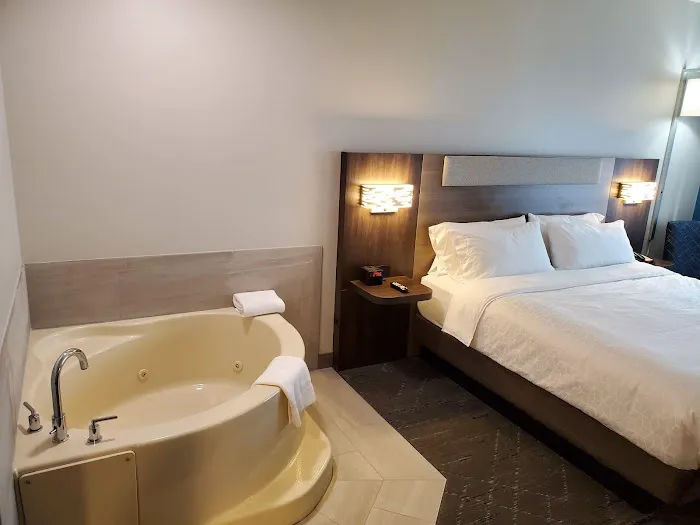 Holiday Inn Express & Suites Donegal by IHG 4