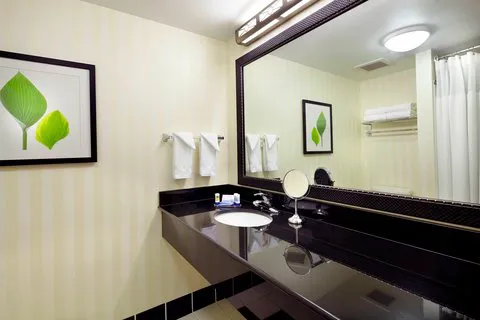 Fairfield Inn & Suites Pittsburgh Neville Island 4