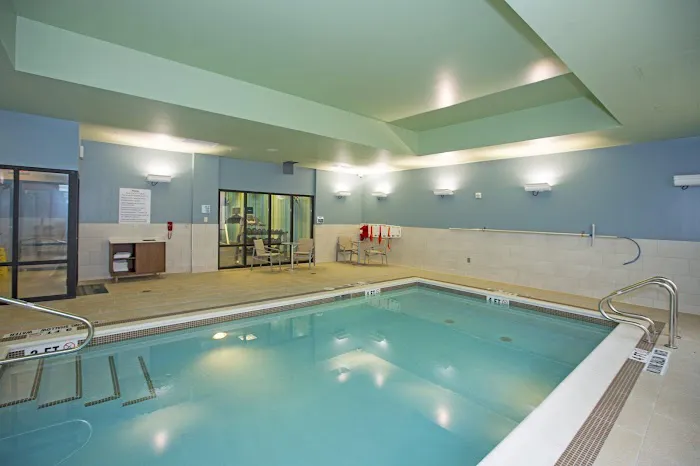 Holiday Inn Express & Suites Pittsburgh North Shore by IHG 5