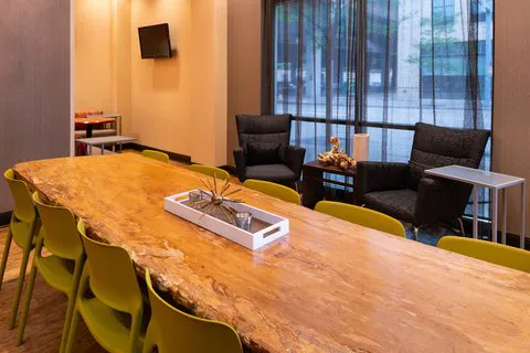 SpringHill Suites Pittsburgh North Shore 5