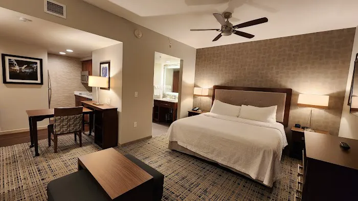 Homewood Suites by Hilton Pittsburgh Downtown 5
