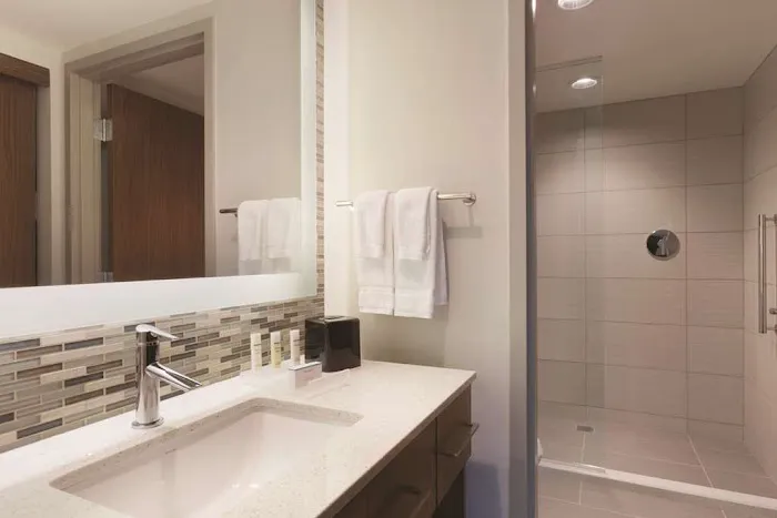 Homewood Suites by Hilton Pittsburgh Downtown 5