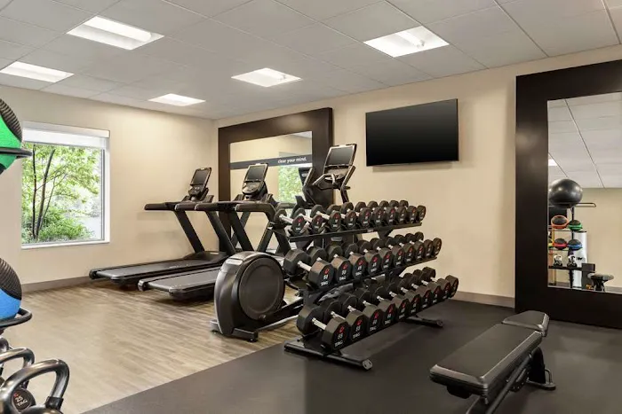 Hampton Inn & Suites Pittsburgh/Waterfront-West Homestead 4