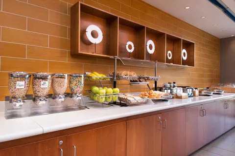 SpringHill Suites Pittsburgh Southside Works 5