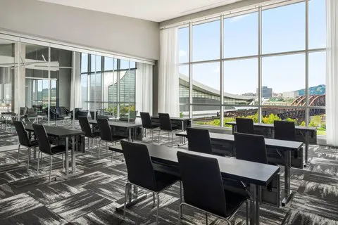 AC Hotel Pittsburgh Downtown 5