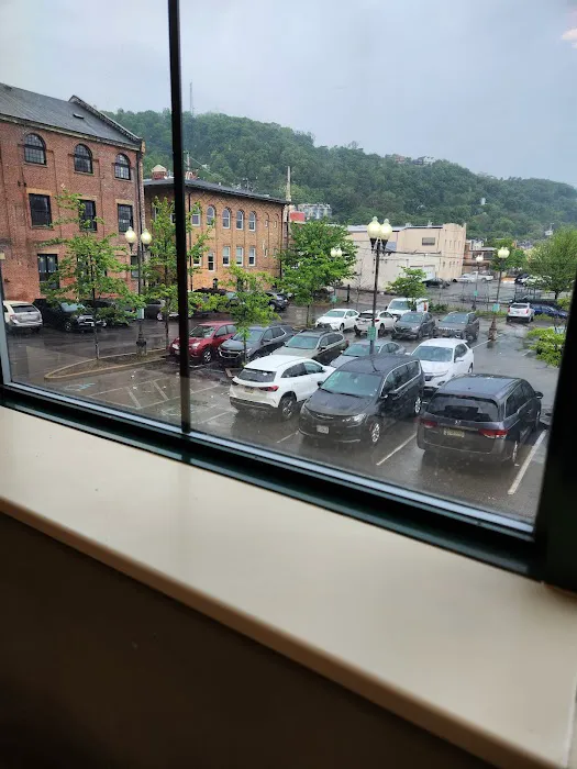 Holiday Inn Express & Suites Pittsburgh-South Side by IHG 5
