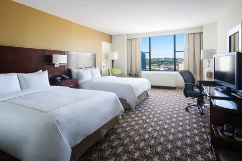 Pittsburgh Marriott City Center 5