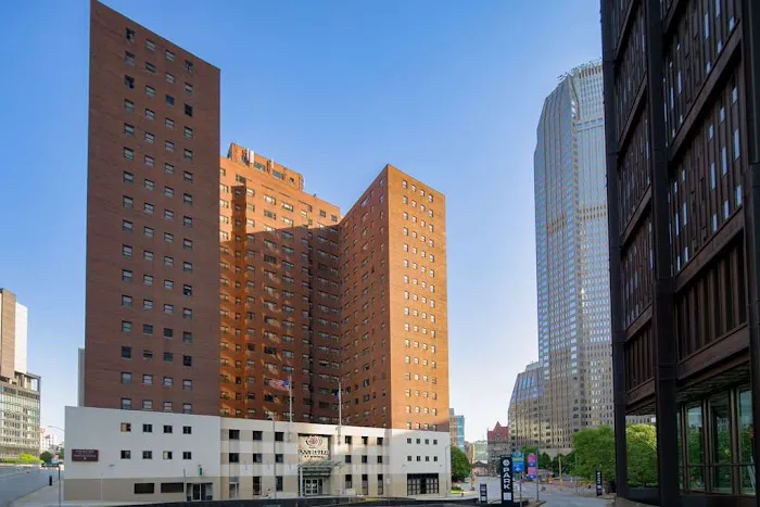 DoubleTree by Hilton Hotel & Suites Pittsburgh Downtown 5
