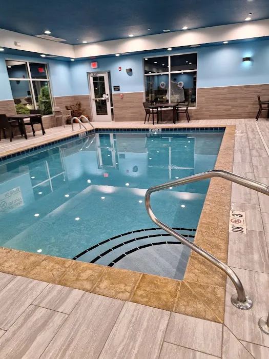 Hampton Inn & Suites Pittsburgh New Stanton 4