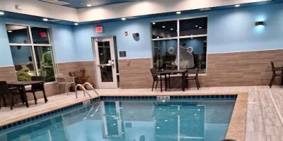 Hampton Inn & Suites Pittsburgh New Stanton