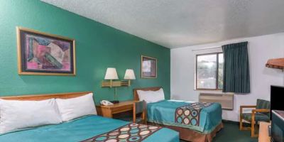 Super 8 by Wyndham New Stanton